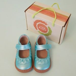 Livie & Luca NWT Aqua Leather Toddler Shoes size 6